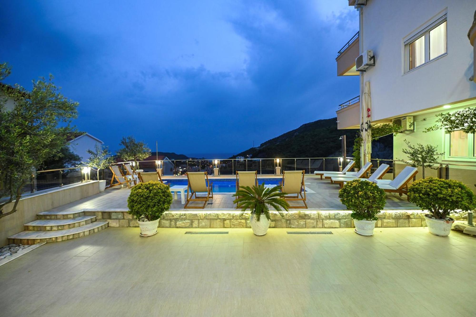 Villa Lux Rajovic Budva Eksteriør billede