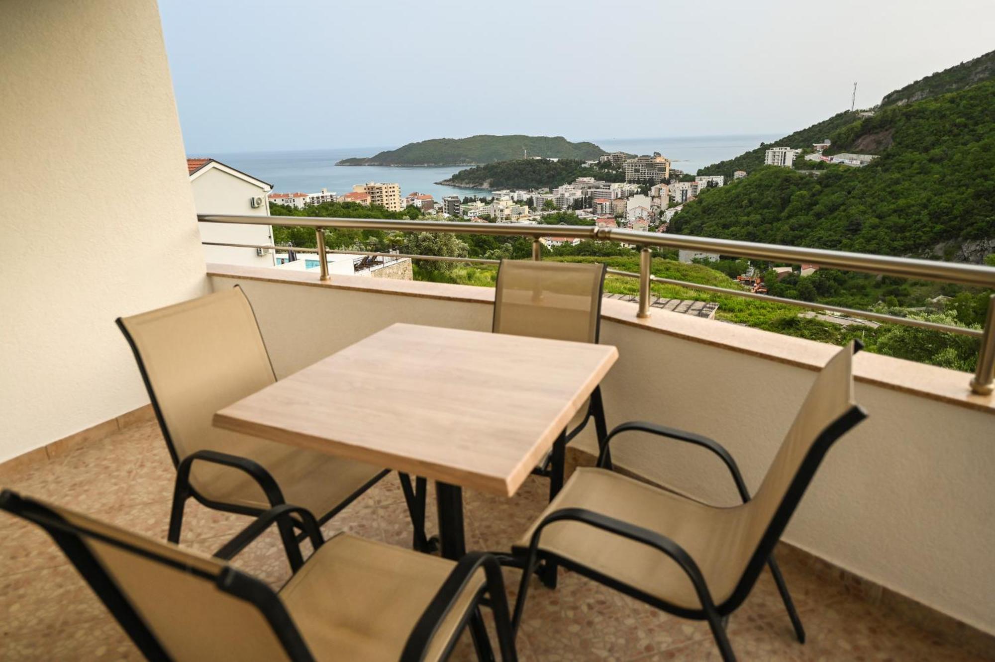 Villa Lux Rajovic Budva Eksteriør billede