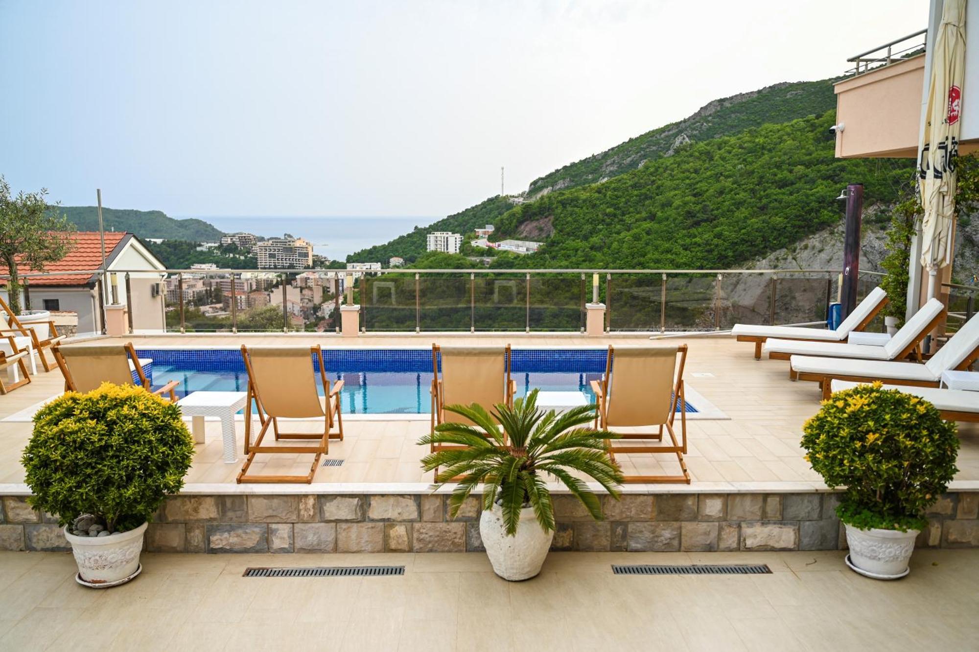 Villa Lux Rajovic Budva Eksteriør billede